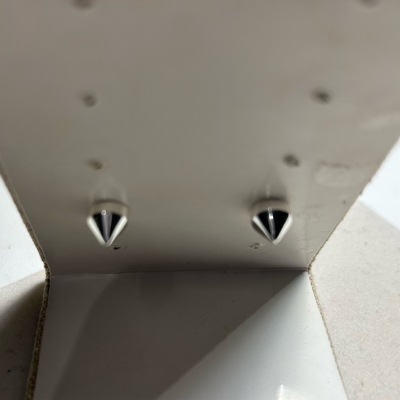 Grey Pearl and silver earrings- Stella & Dot - Picture 2 of 5